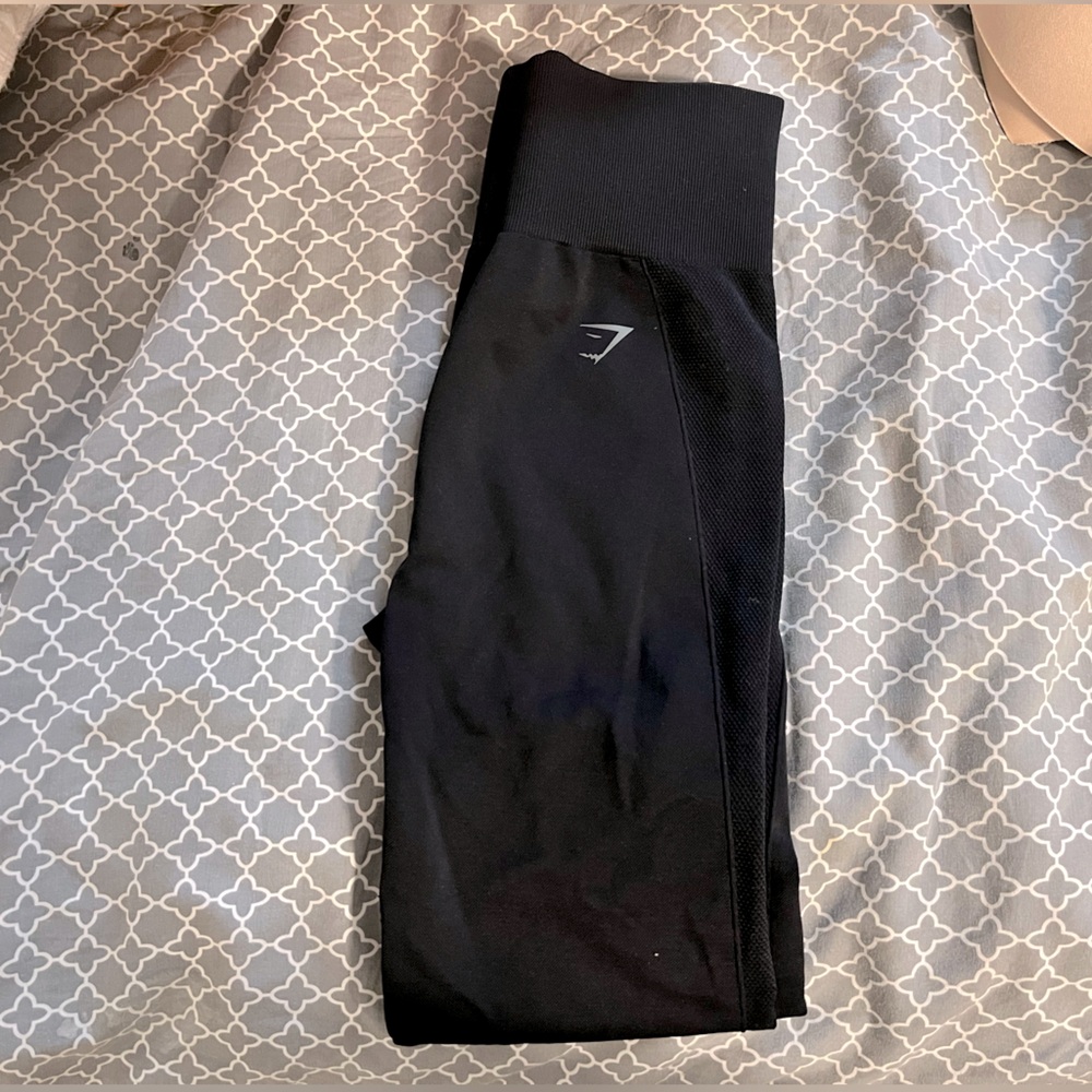 Small gym shark leggings